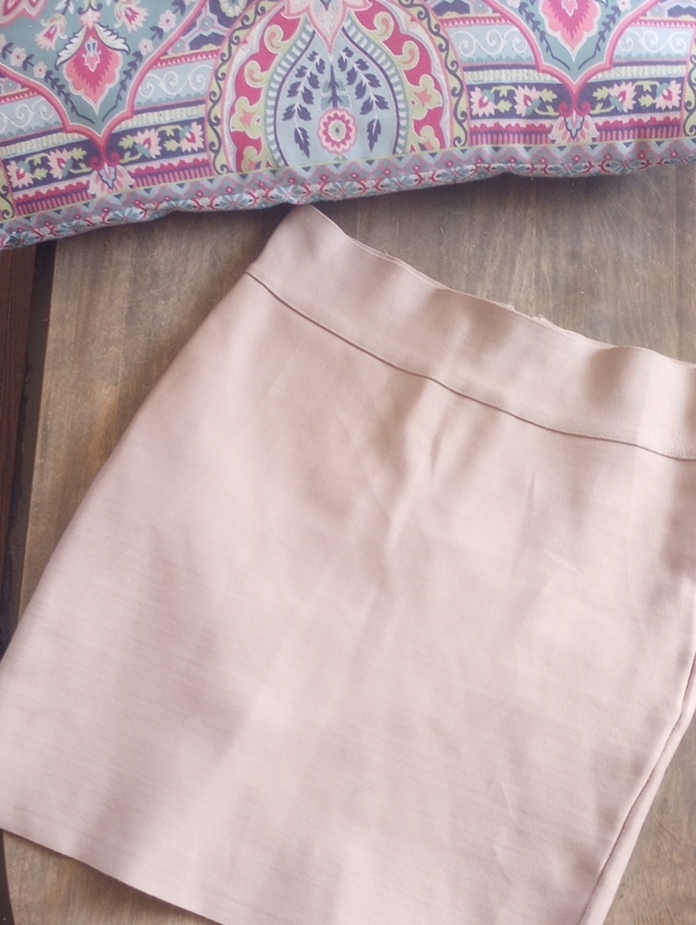 Dynamite Blush Pencil Skirt